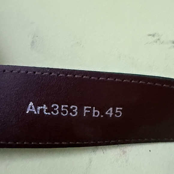 Vintage 80’s Escada dark tan Leather Belt with silver hardware main image 7